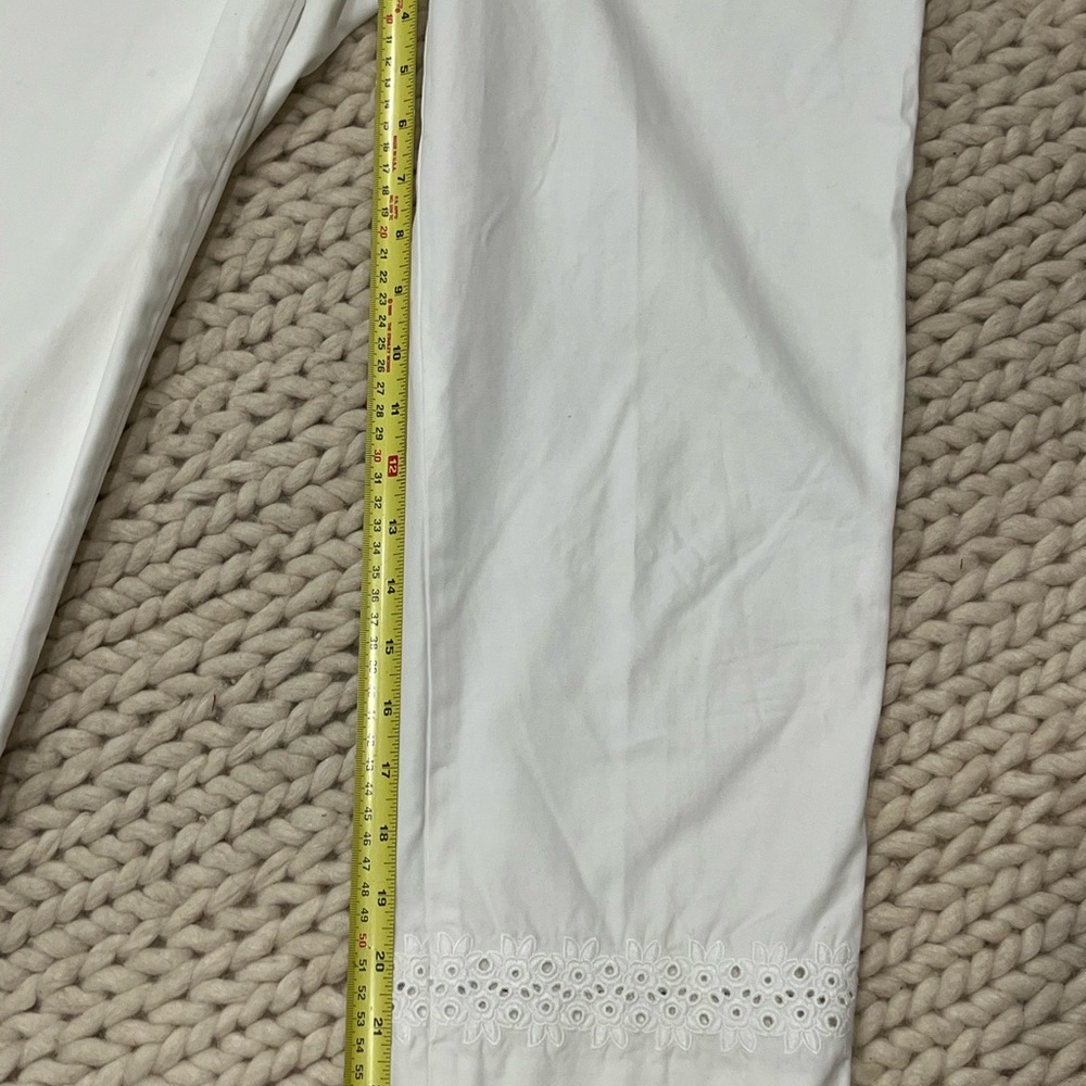 Talbots White Cropped Cotton Capri Pants with Eyelet Hem. Size 6 - Picture 5 of 6